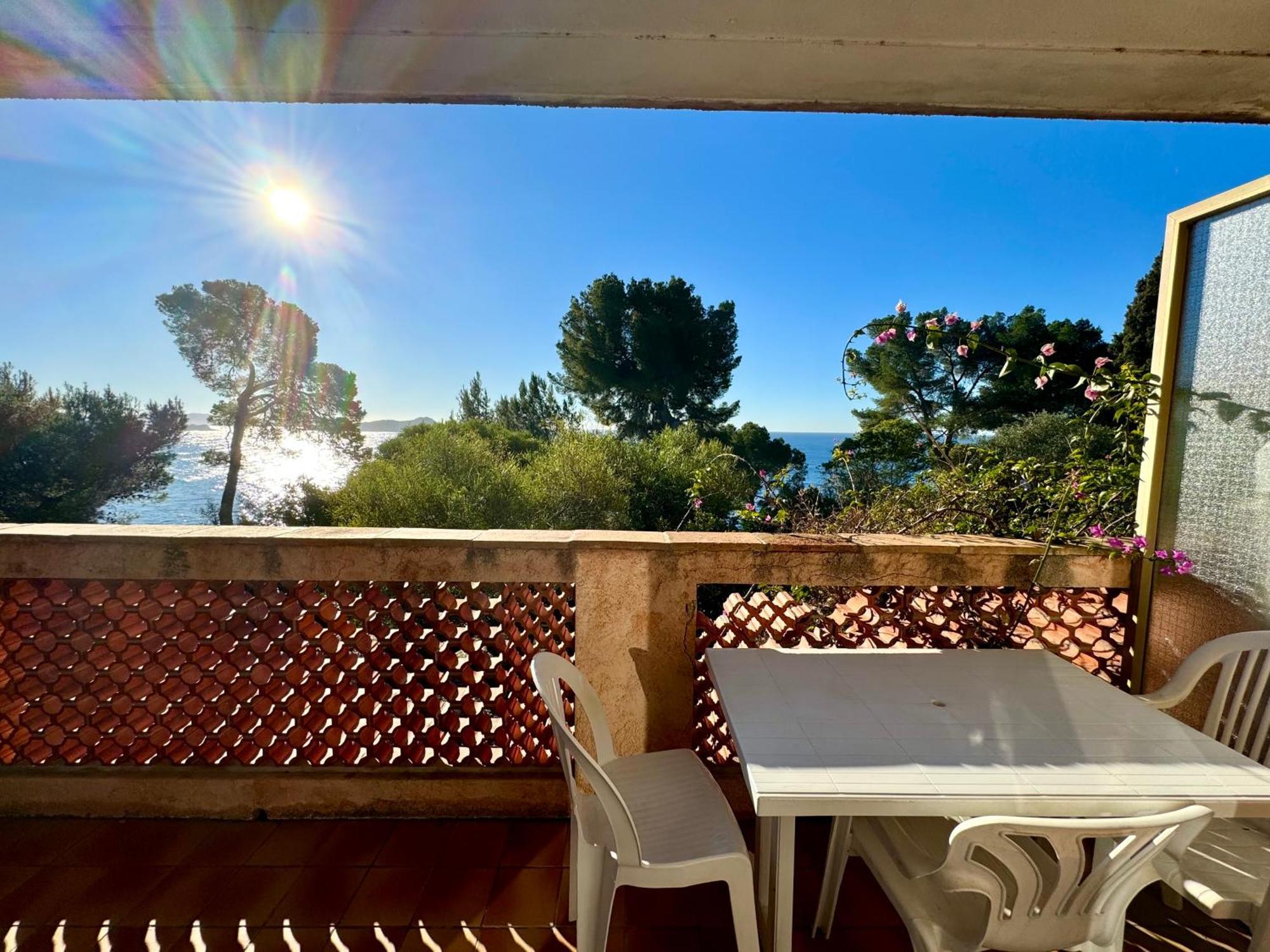 Parc Et Residence Le Provencal Hyères Екстериор снимка