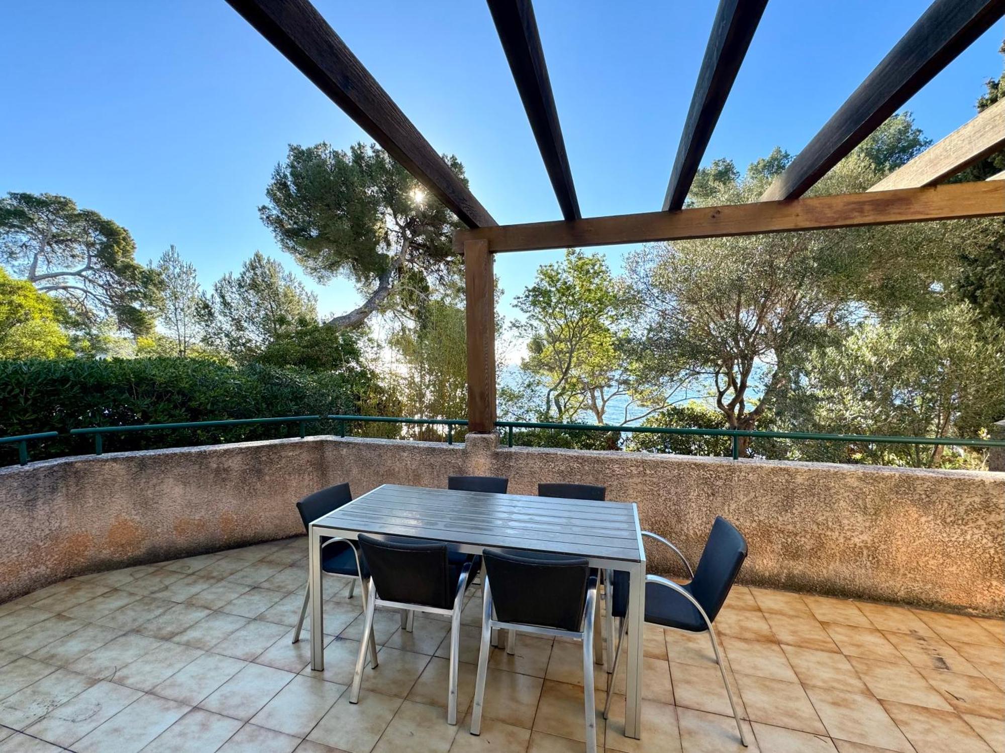 Parc Et Residence Le Provencal Hyères Екстериор снимка